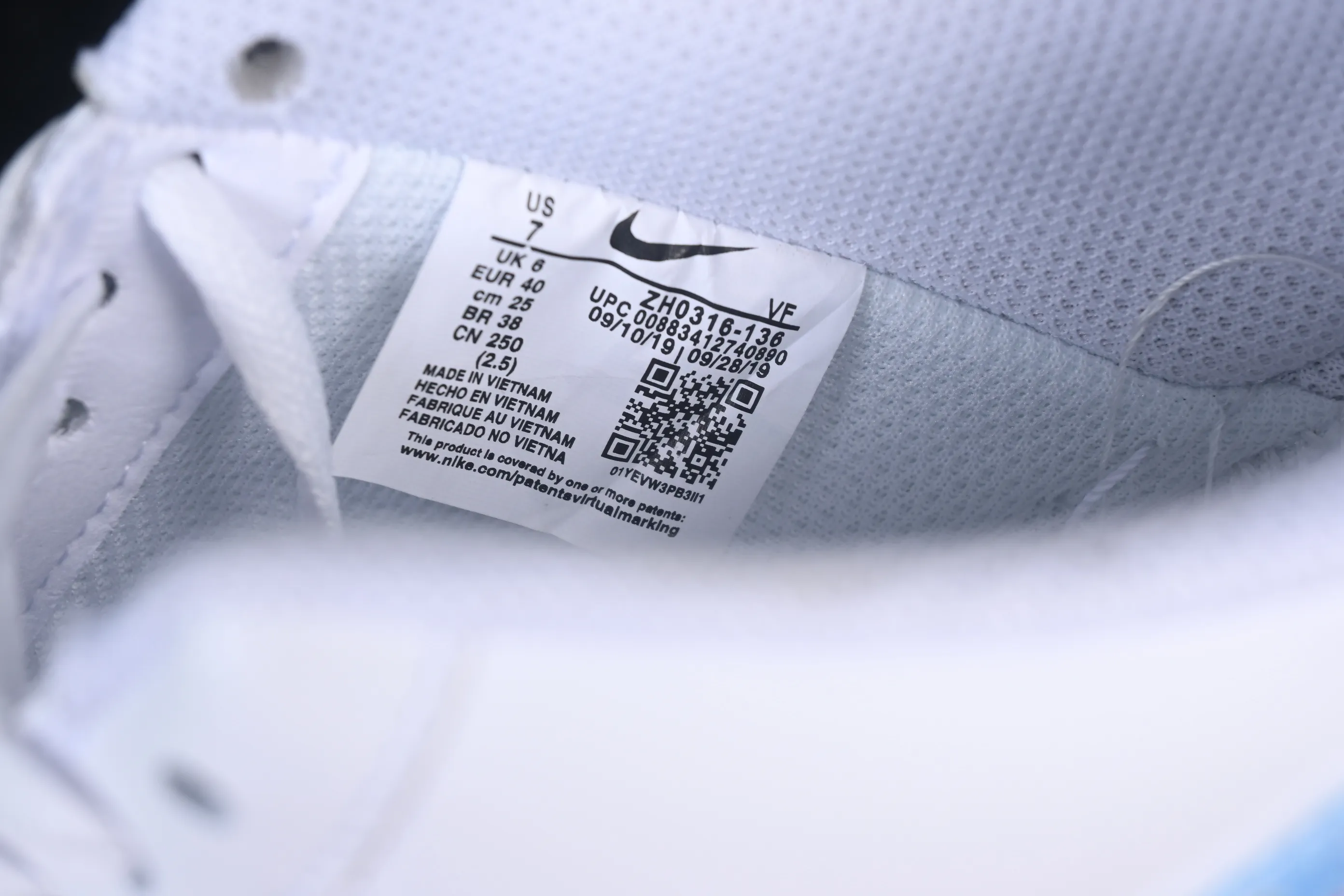 All categories Nk Air Force 1 Air Force Series Nk Air Force 1 Low Air Force Low Nike Air Force 1'07 Low Two-dimensional theme Koi Air Force One low-top casual sneakers ZH0316-136